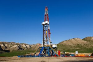 Torre Branca E Vermelha Durante O Dia Kw9LLON5lO8
